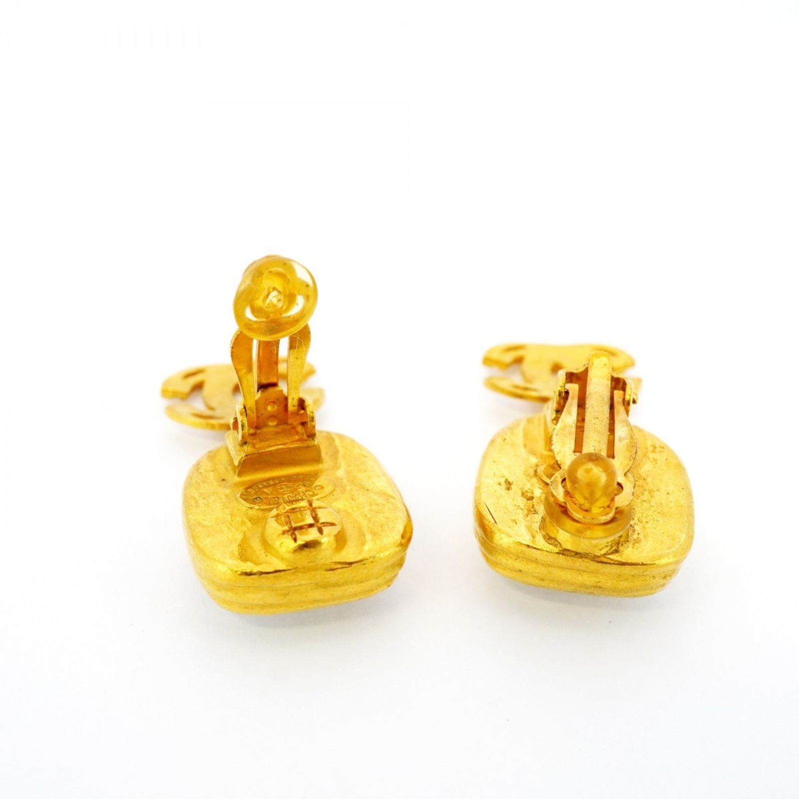 CHANEL シャネル ココマーク フェイクパール イヤリング GP ゴールド バイセル公式】シャネル ココマーク フェイクパール イヤリング