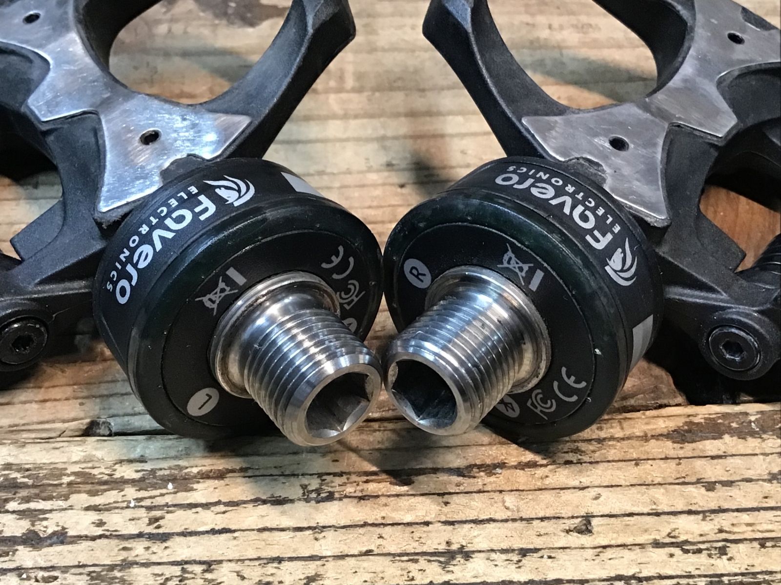 ASSIOMA DUO パワーメーター ビンディングペダル IQ991 ファヴェロ