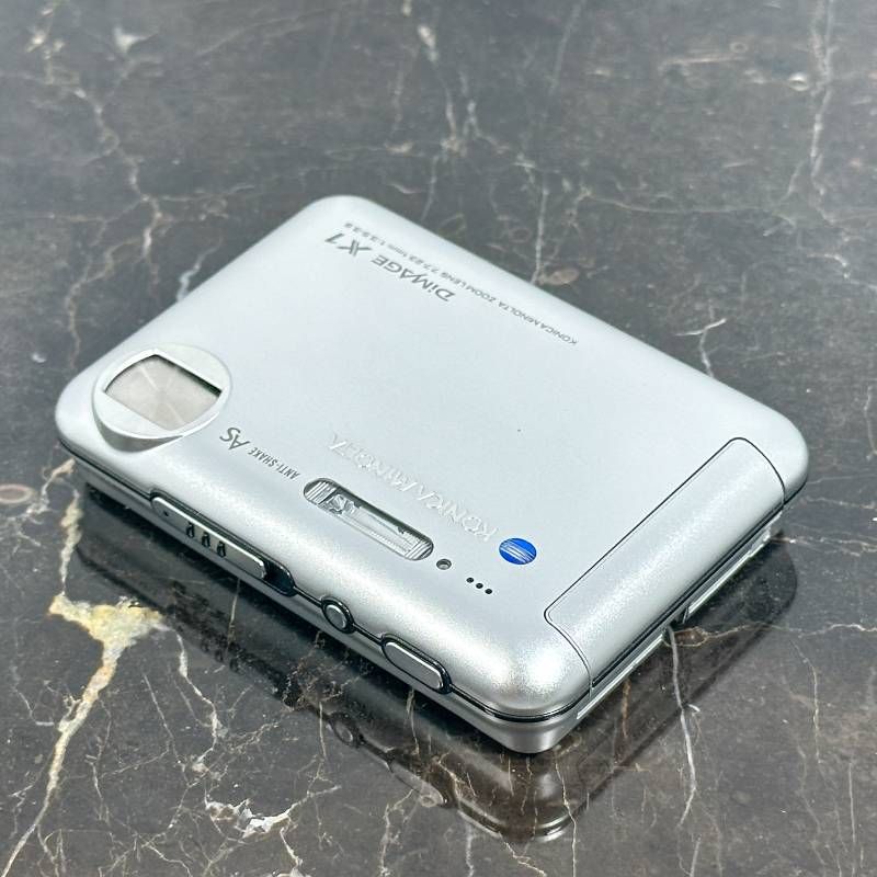 美品】KONICA MINOLTA DiMAGE X1 シルバー - メルカリ