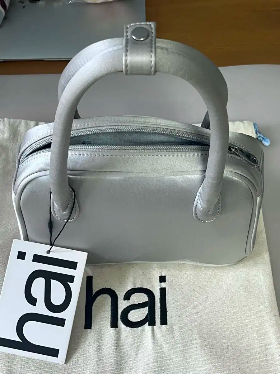 全国無料配送。 Hai HAI ハイ ダコタ トートバッグ シルバー 今だけのＢＩＧチャンス！