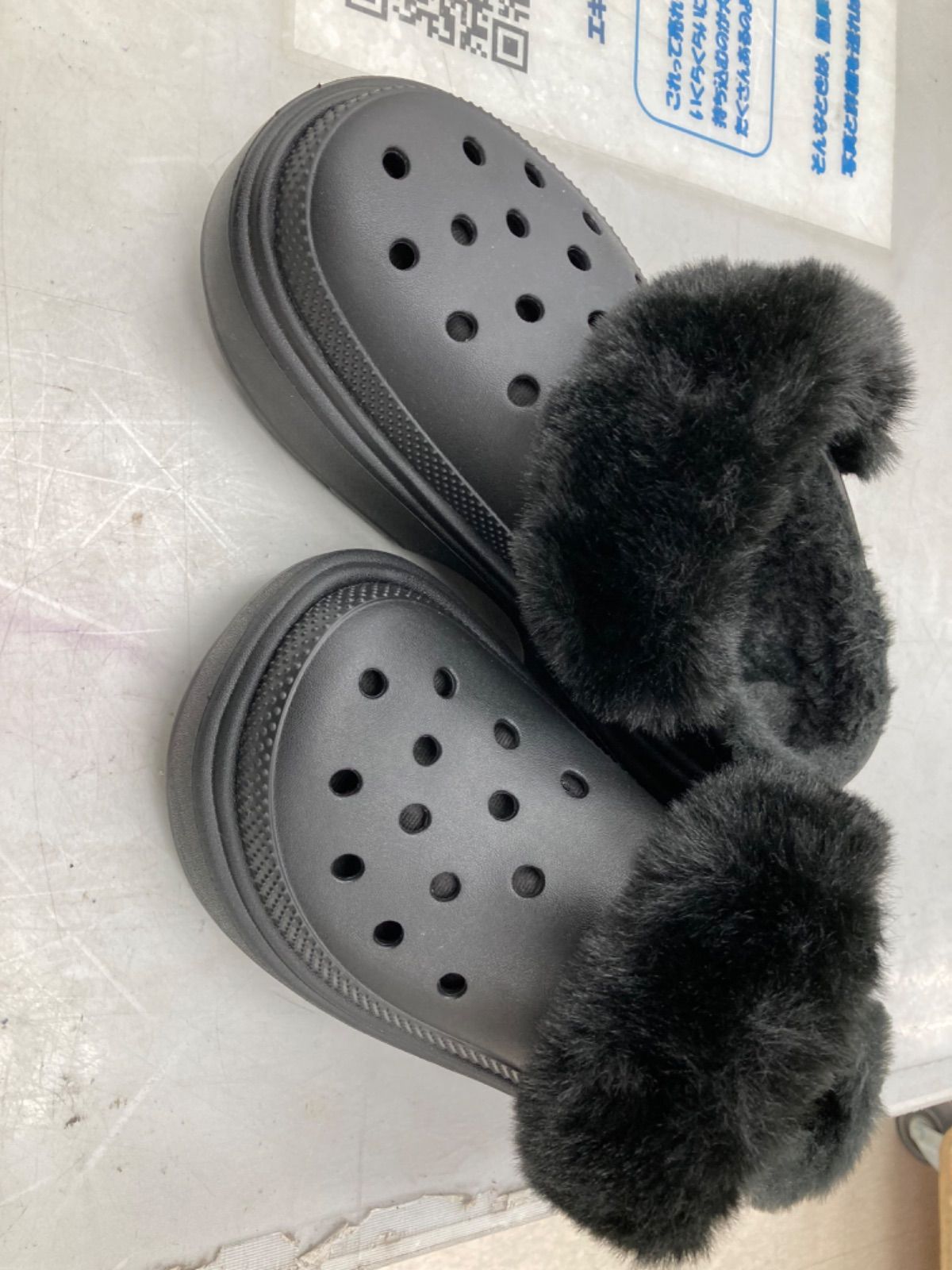 新品未使用 クロックス 【CROCS】 ファー エバー クラッシュ 履いた口コミ】クロックス ファー エバー クラッシュの感想 贅沢