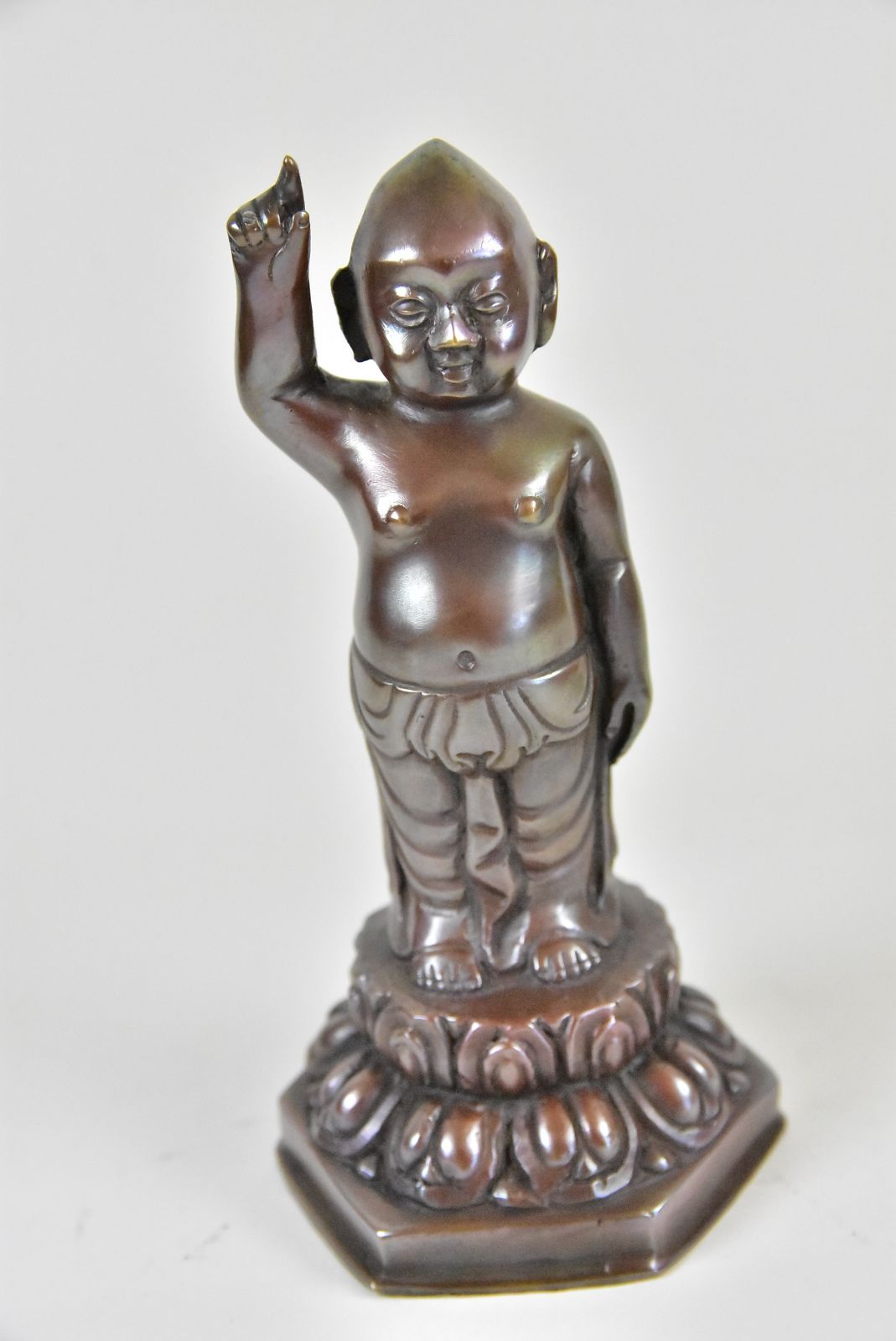 誕生仏 天上天下唯我独尊 ブッダ誕生 銅製 ネパールパタン製