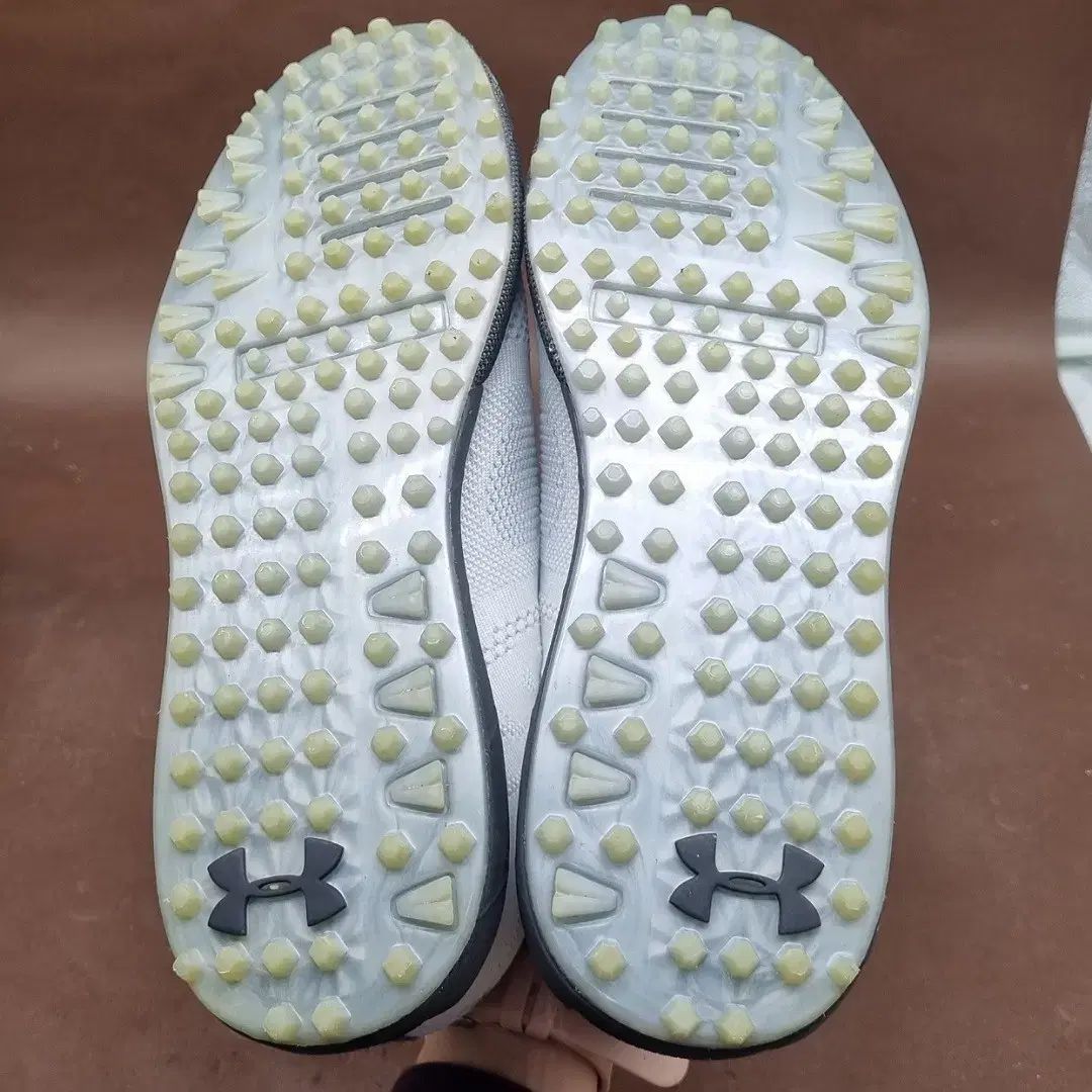 AUアンダーアーマー スパイクシューズ Shadow Pro FG Soccer AU