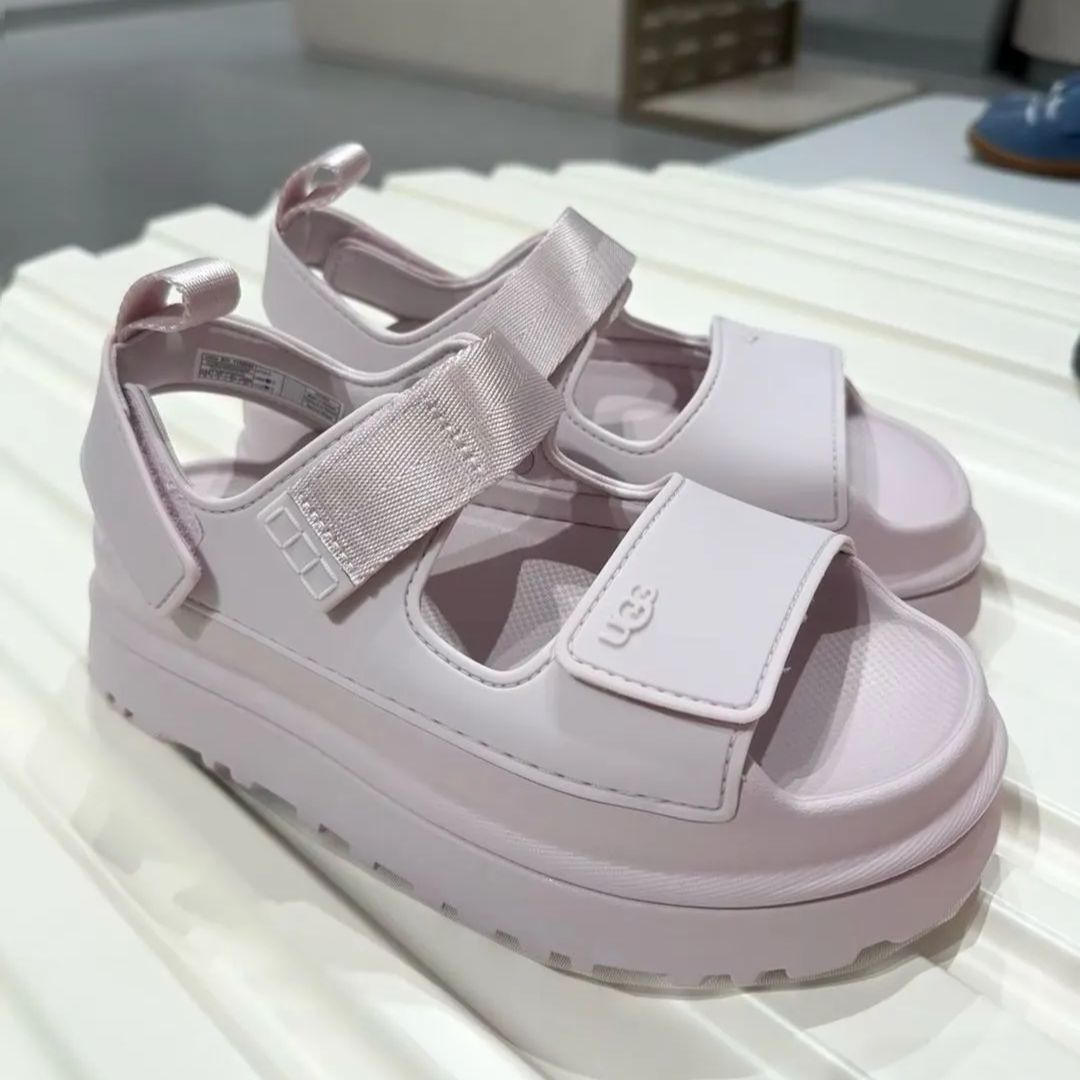 UGG アグ レディース 厚底サンダル ベイフォグ Bay Fog 女性用サンダル