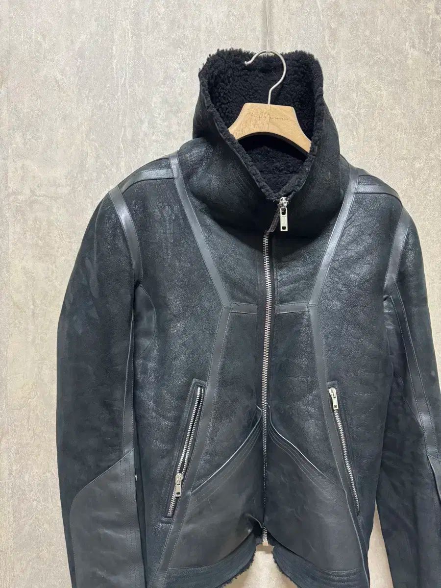 RICK OWENS ムートンジャケット ムートン RICK OWENS(リックオウエンス) - 海外通販のBUYMA