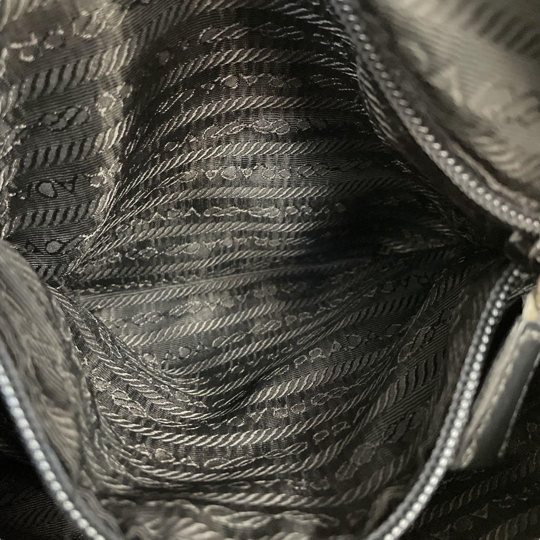 価格交渉/質問大歓迎♪】プラダ 三角ロゴ ナイロン メッセンジャー