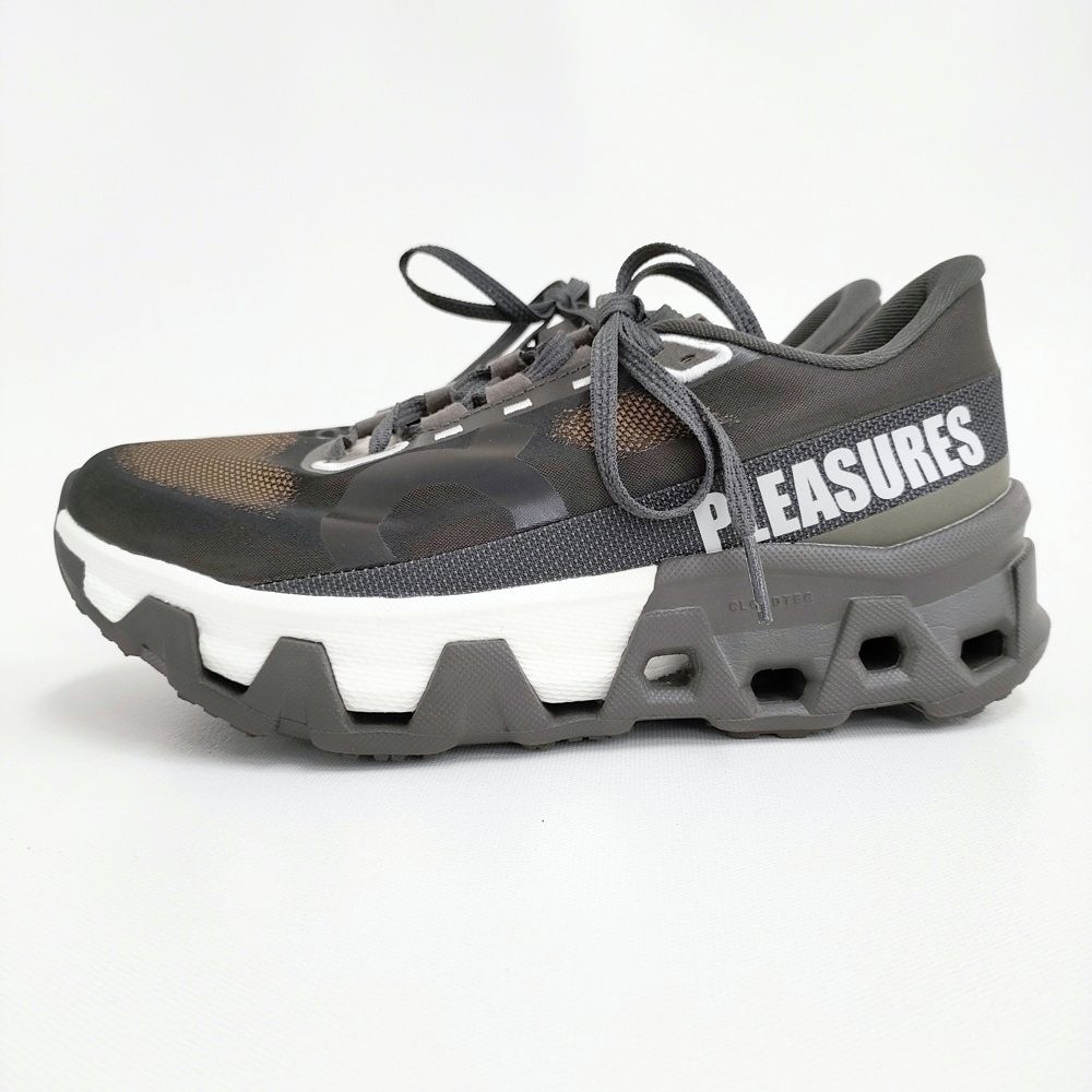靴 On Cloudmonster Hyper PLEASURESxTheLoop The Cloudmonster Hyper: PLEASURES x The Loop Women's Shoe