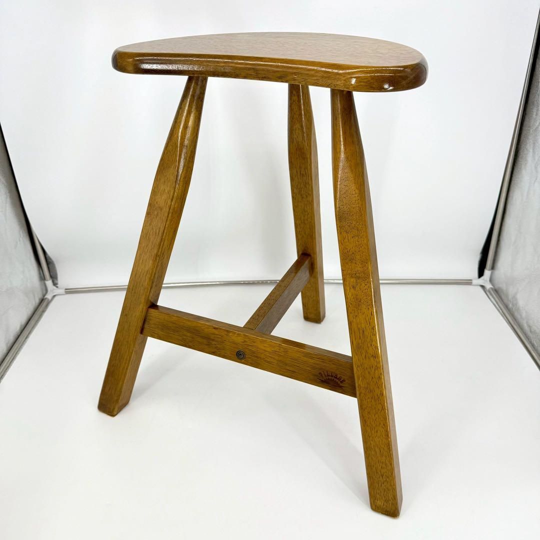 昭和レトロ 古い三脚スツール VILLAGE 椅子 チェア 腰掛け 陳列