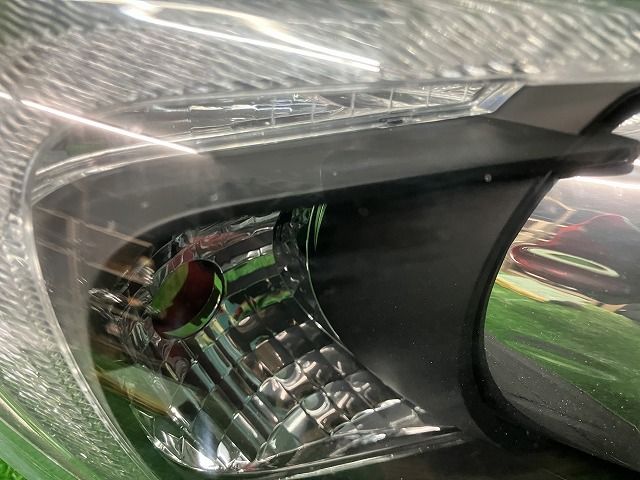スバル GP1/GJ インプレッサ 前期 右ヘッドライト HID P9932 1F レベ
