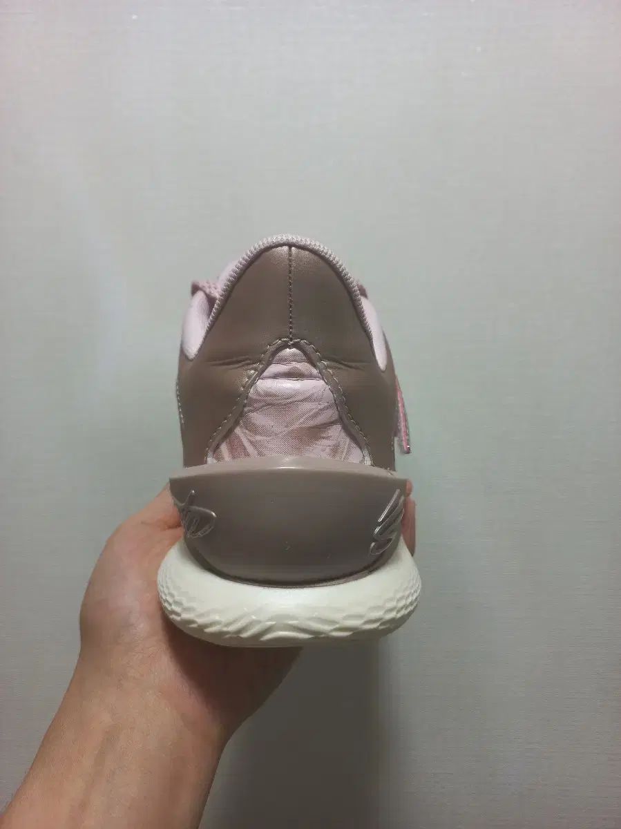 バスケットシューズ