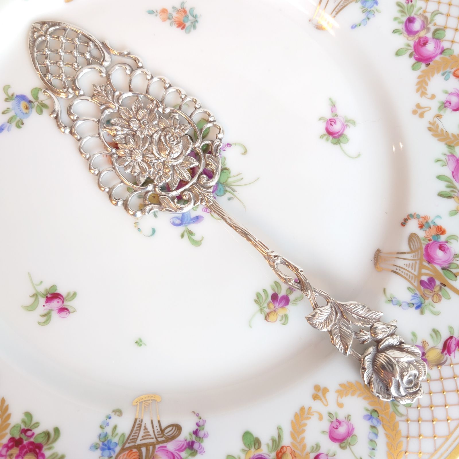 純銀製 アンティーク ケーキサーバー ラティスデザイン - メルカリ