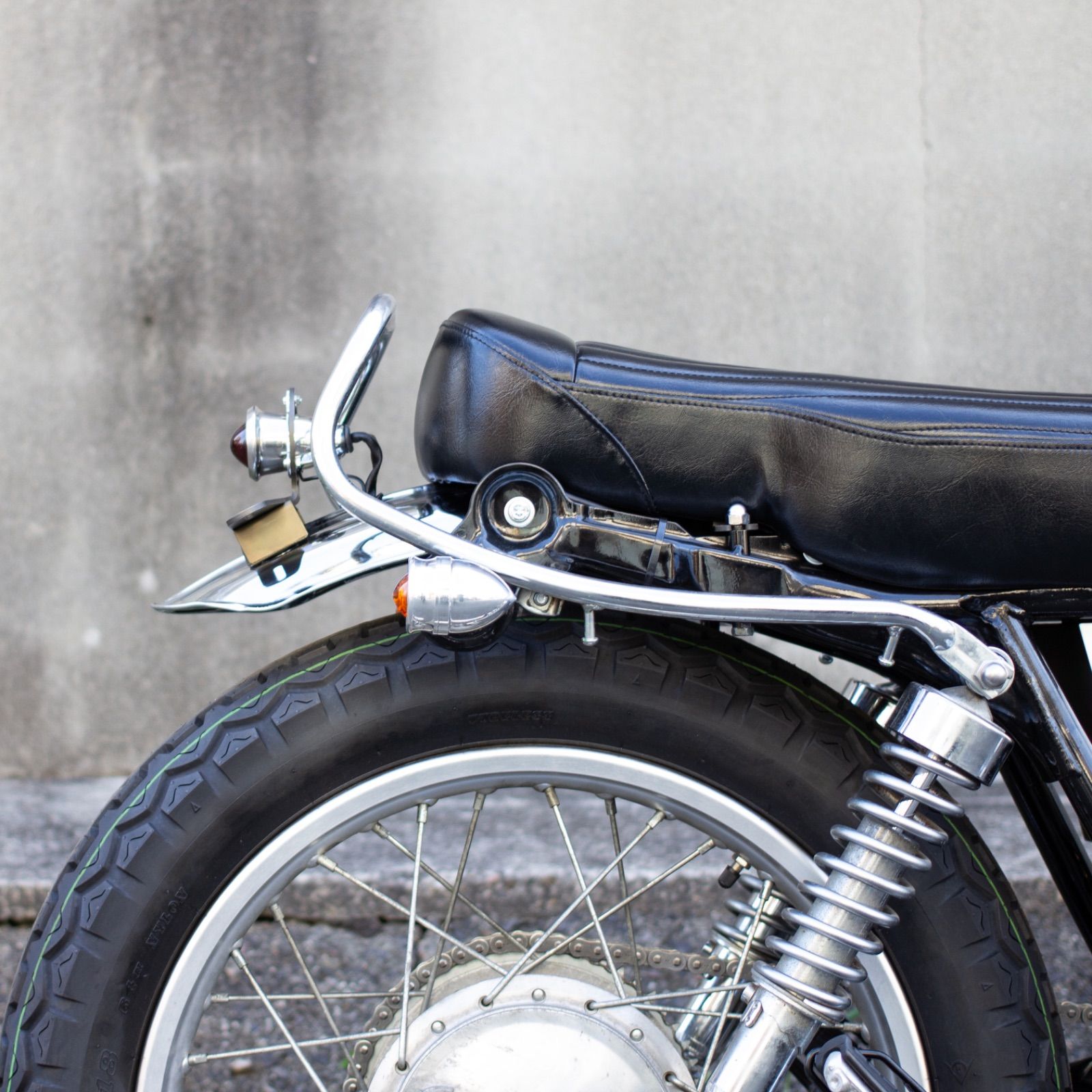 PX YAMAHA SR400 アルミ リブ ショートフェンダー 美品 PX様専用 YAMAHA SR400 アルミ リブ ショートフェンダー 美品