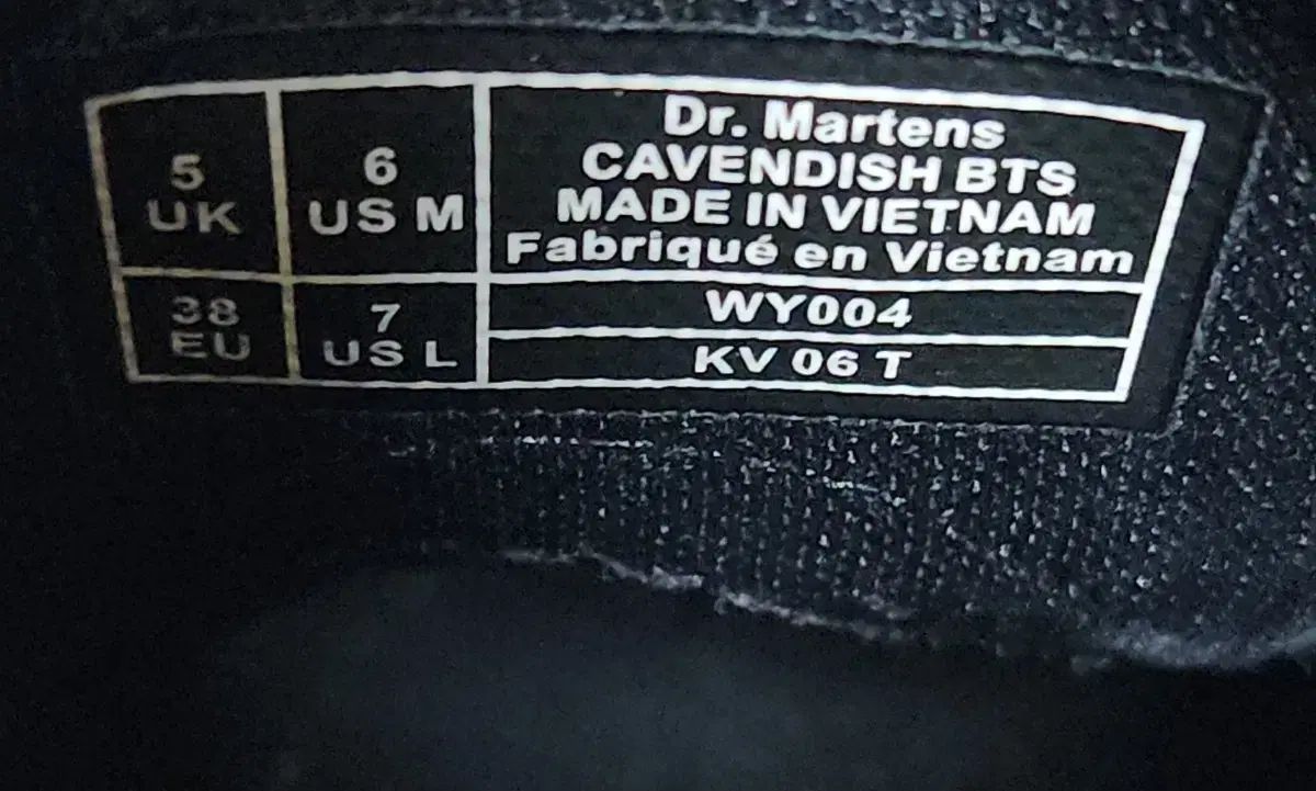 DR. MARTENS