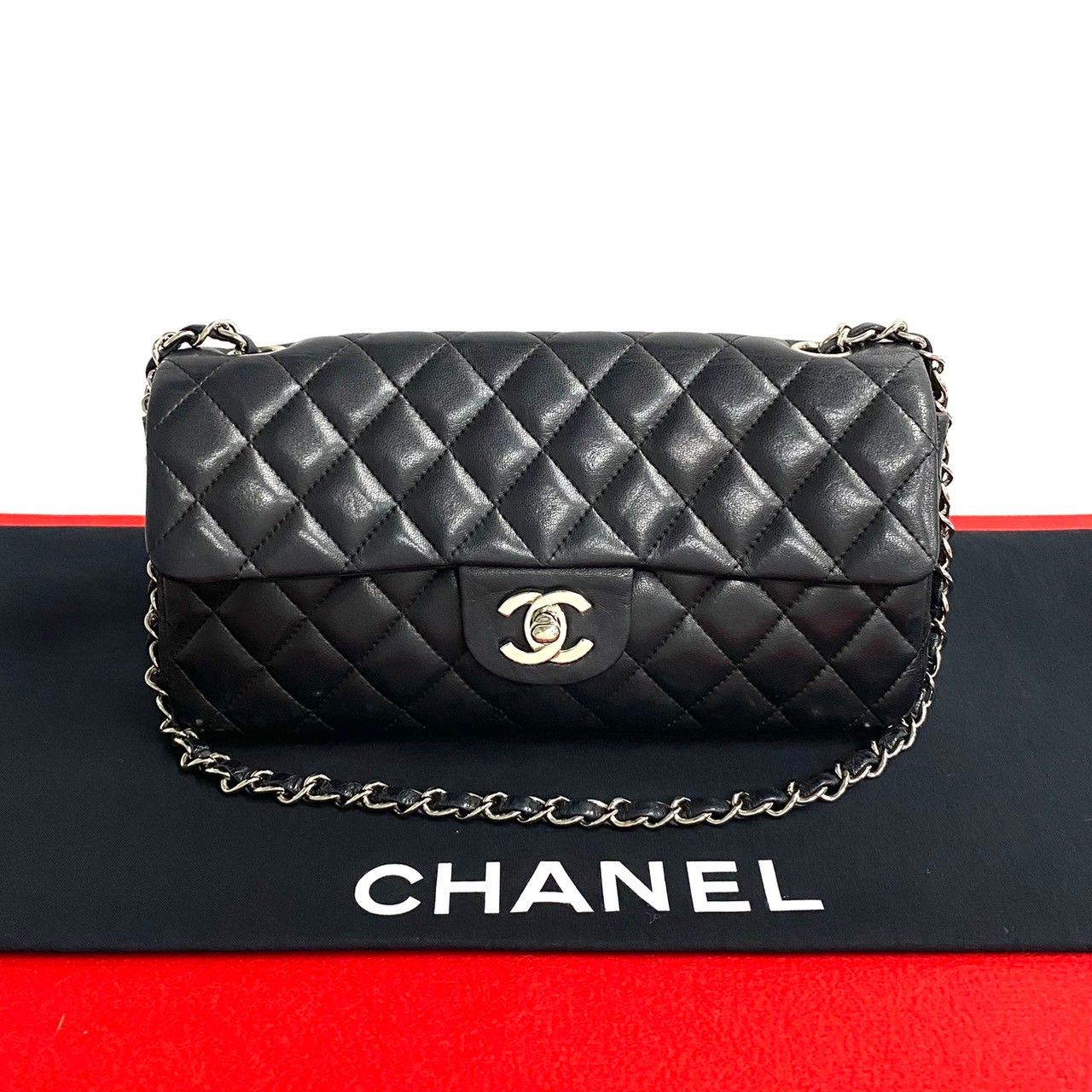 極 美品 シール有 12番台 CHANEL シャネル マトラッセ ココマーク ラムスキン 本革 チェーン ミニ ショルダーバッグ ブラック 黒  36060 - メルカリ