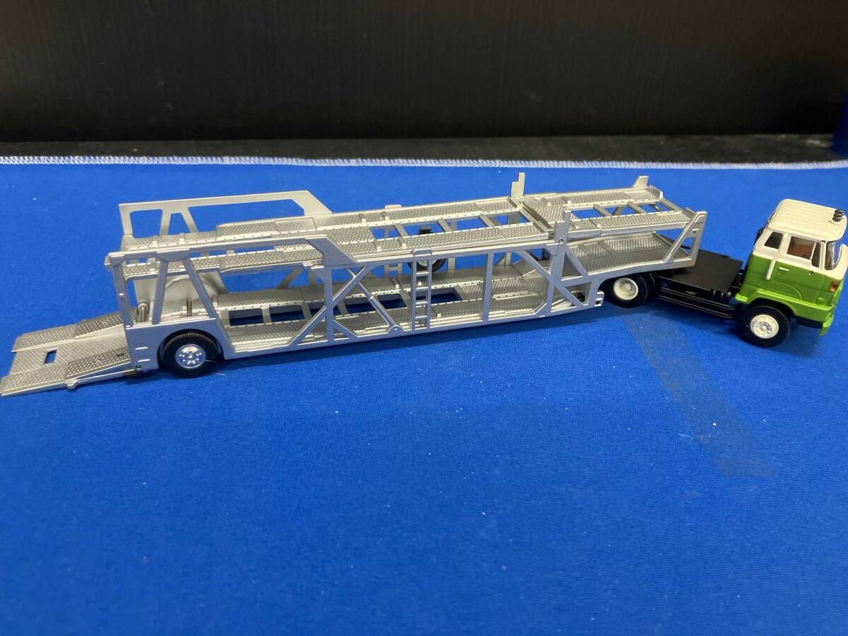トミカリミテッドヴィンテージネオLV−N89a日野HE366カートランスポーター LV-N89a 日野HE366型 カートランスポーター(緑) | 製品をさがす