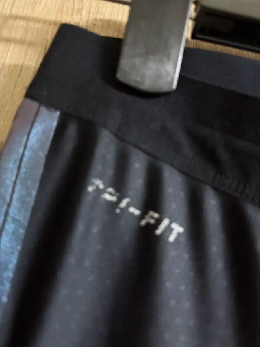 ナイキ ドライフィット ランニング レギンス ブラック