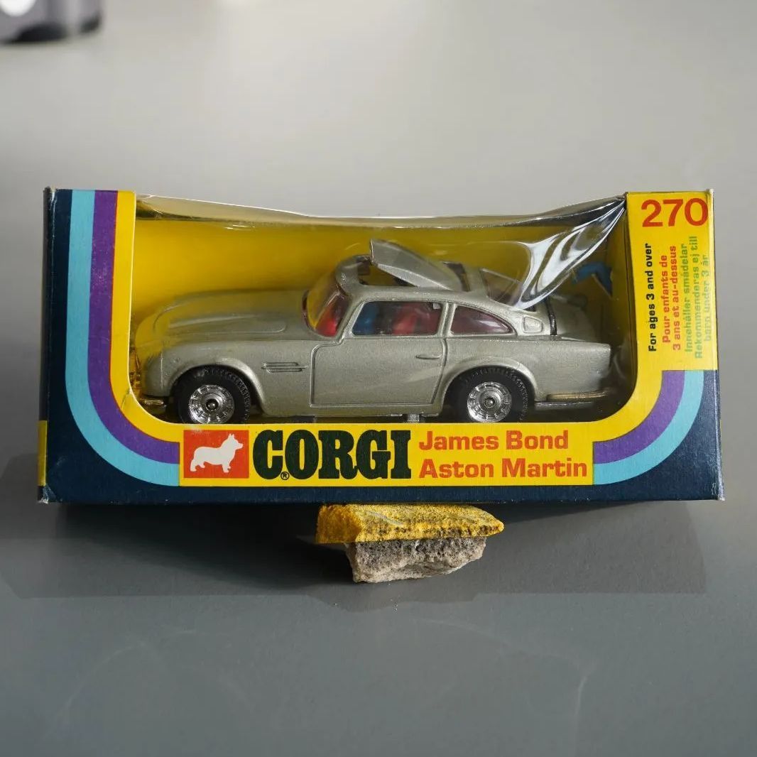 CORGI ジェームズ ボンド アストンマーチン DB5 No.270 き