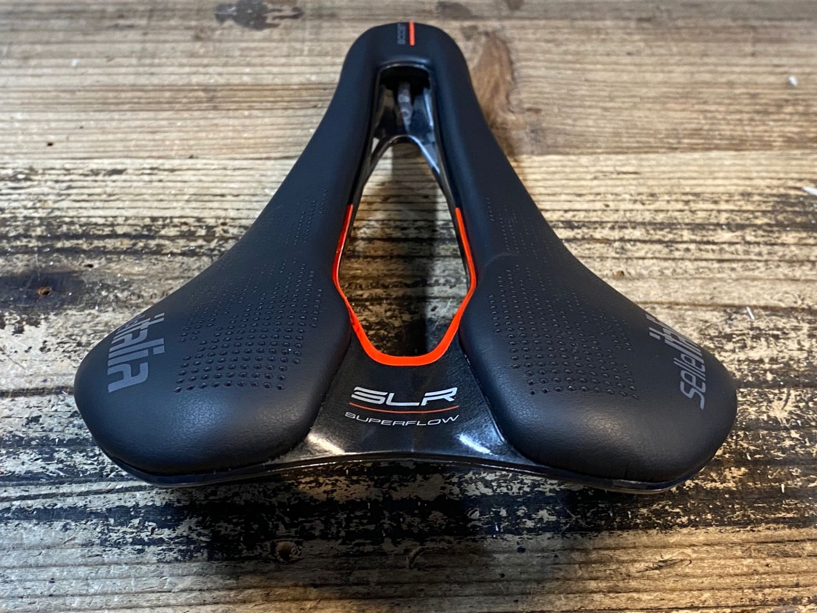 JH603 selle ITALIA セライタリア SLR キットカルボニオ スーパーフロー BOOST SUPERFLOW サドル カーボンレール L 145mm 黒赤 LAWEED_CL