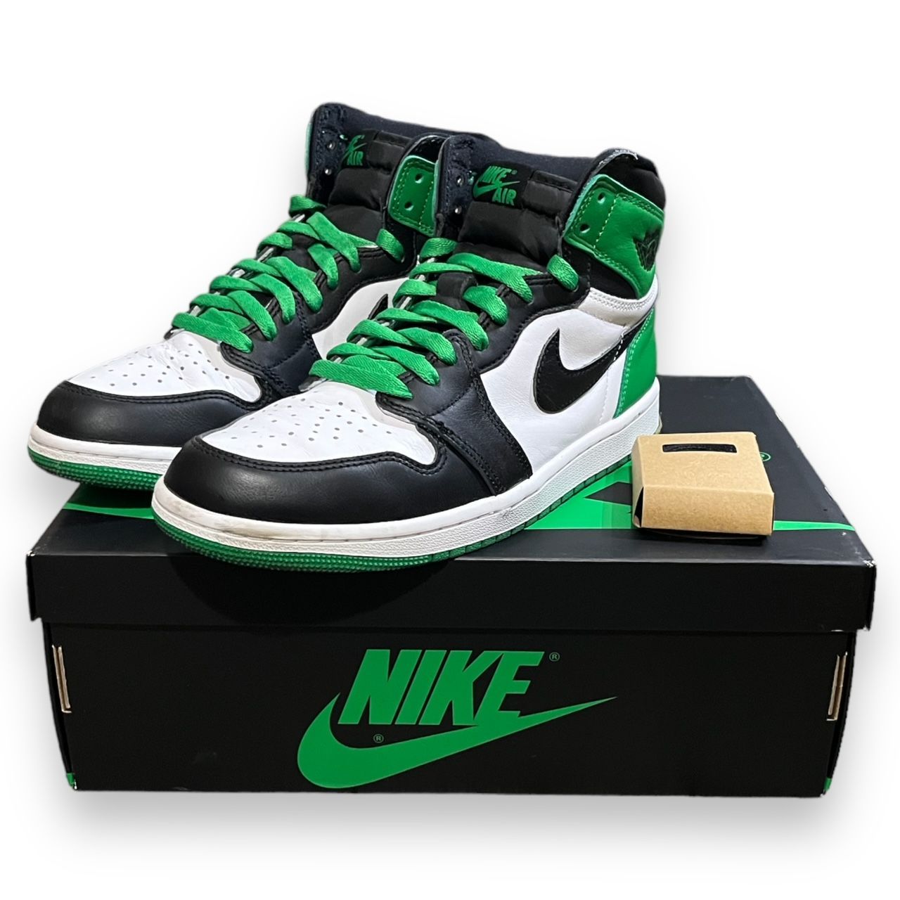 NIKE AIR JORDAN 1 RETRO HIGH OG CELTICS BLACK/LUCKY GREEN ナイキ