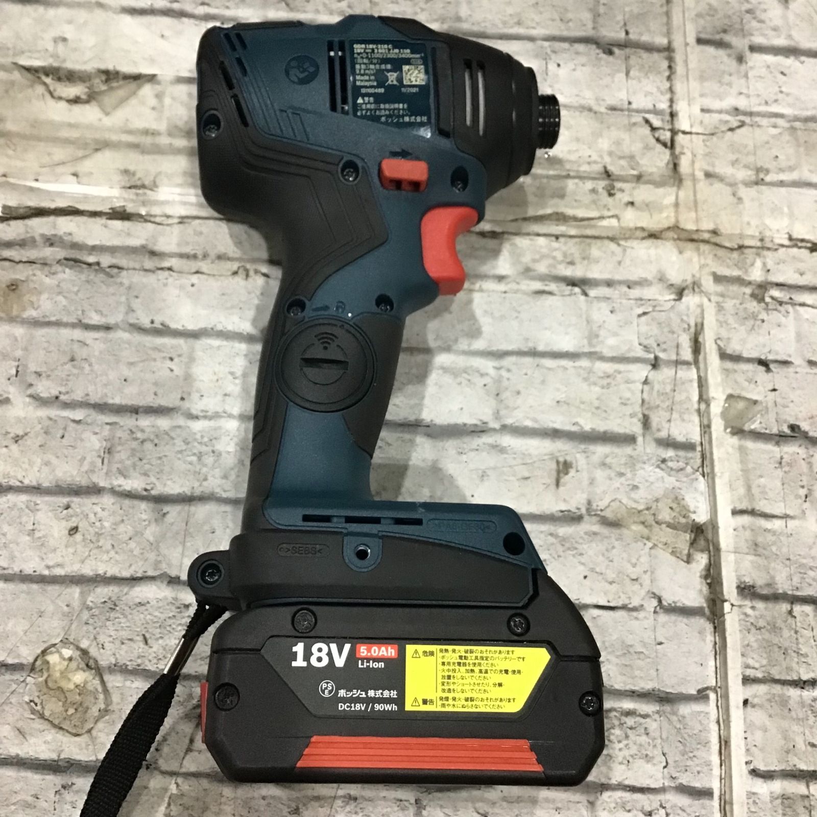 〇Bosch Professional(ボッシュ)18V コードレスインパクトドライバー 