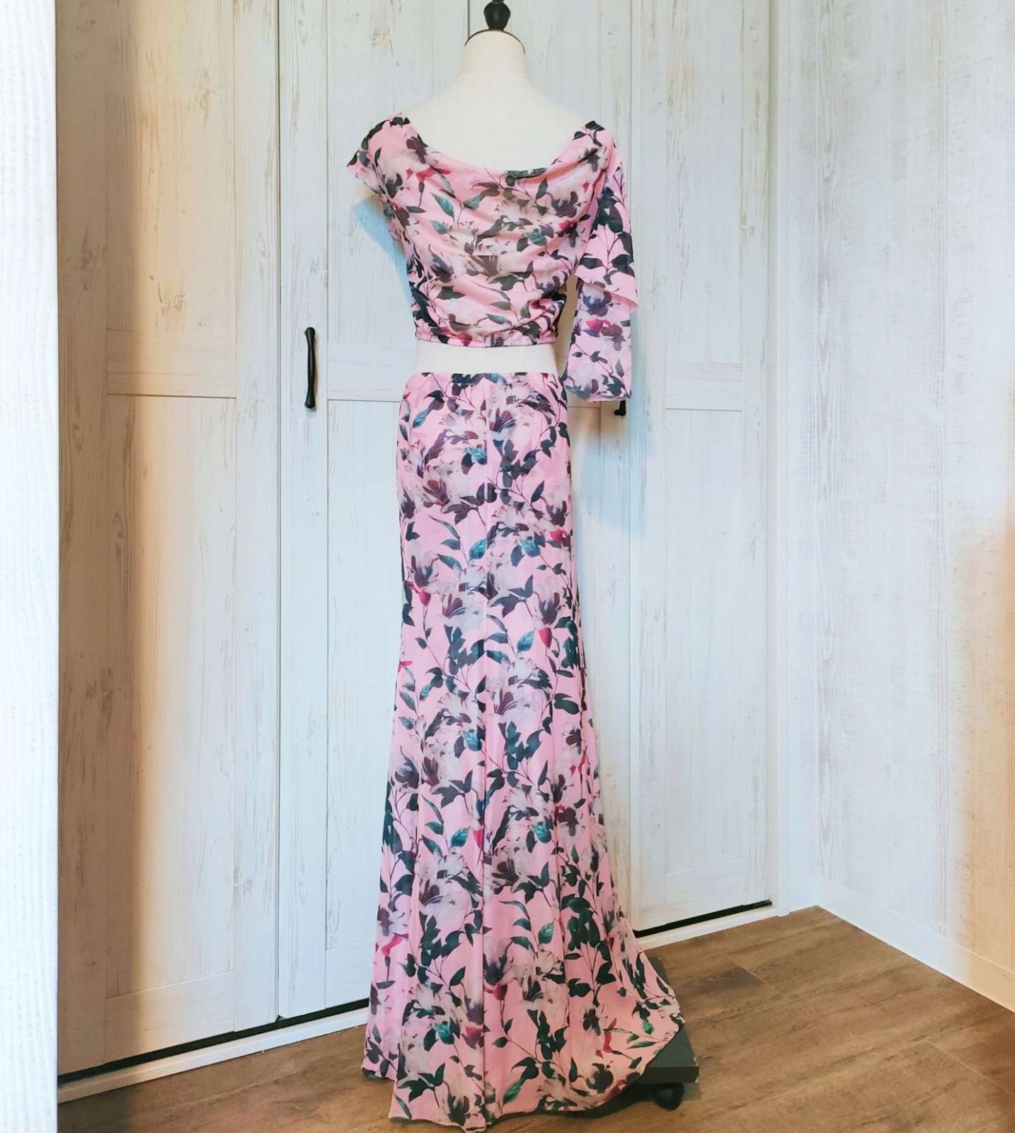 ベリーダンス トップス 花柄 衣装 スカート レディース 練習着 花柄（衣装セット｜ベリーダンス）：体操・ダンス<スポーツ ★新品★ベリーダンス衣装セットアップ レッスンウェア 花柄レースレッスン着ウェア練習着 花柄レースレッスン着ウェア ☆新品☆ベリーダンス衣装セットアップ 上下セット レッスン着ウェア練習着 [SusanSandyLi]