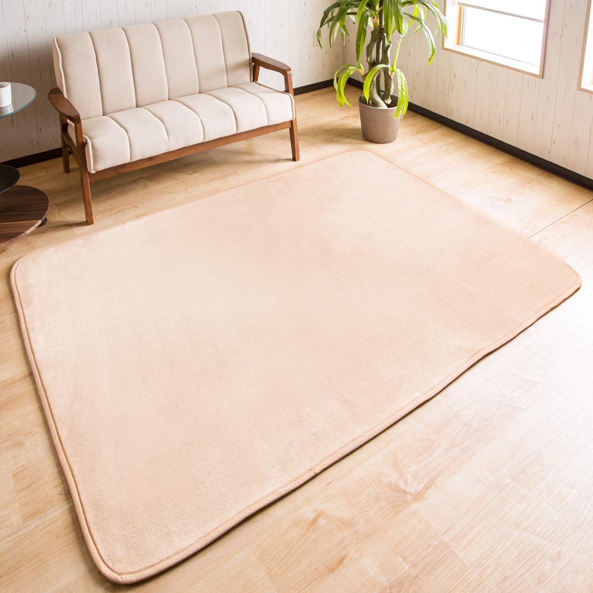 【新着商品】子供も安心の抗菌・防臭・防ダニ カーペット 130×185cm ラグ 優しいふわふわ肌触り 床マット 洗える システムK 滑り止め付 ホットカーペット対応 約1.5畳 ベージュ