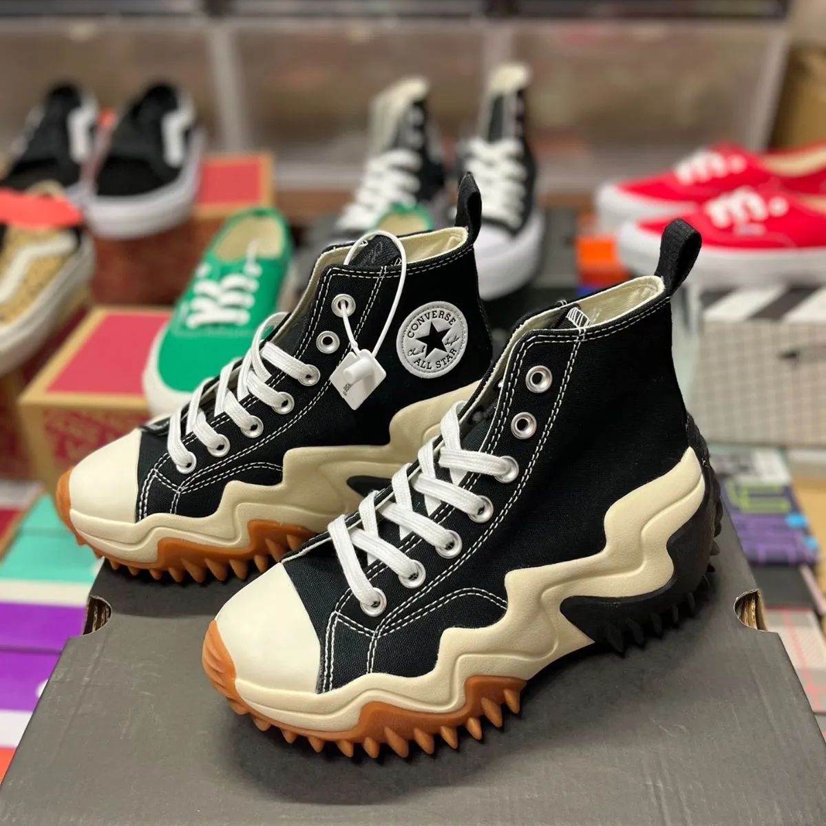 新品☆韓国限定 コンバース ランスターモーション ハイカット