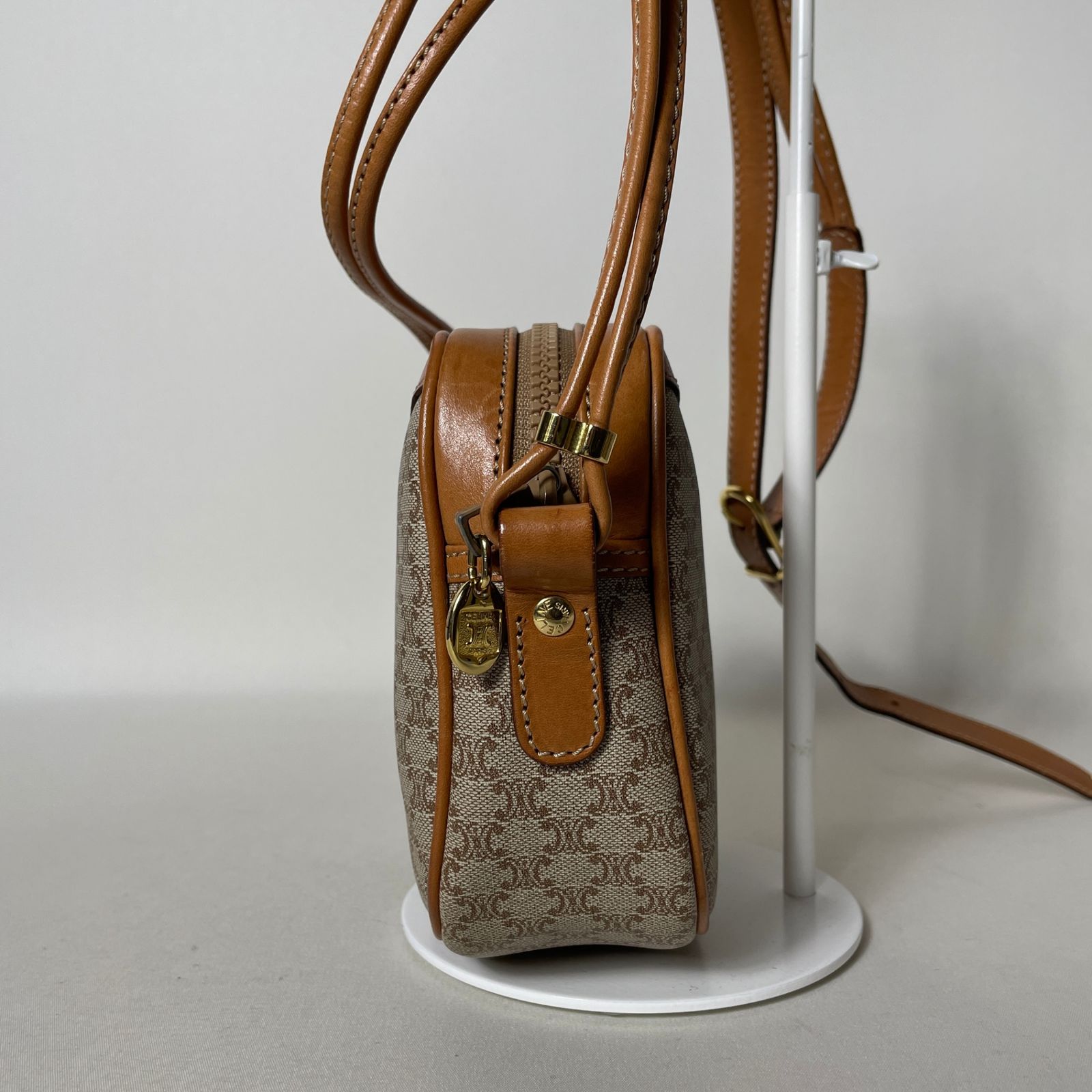 2509-27｜美品｜セリーヌ ショルダーバッグ マカダム柄