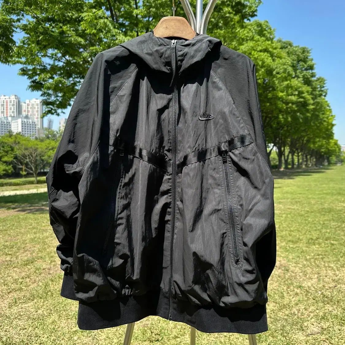 ナイキ プレミアム エッセンシャル WHO ロック ウィンドブレーカー ジャケット ブラック XXL