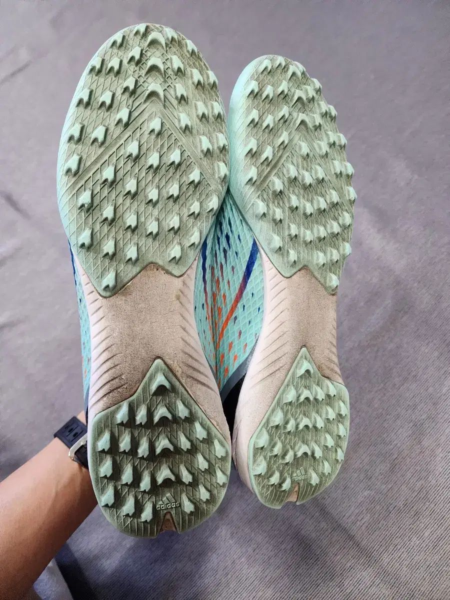adidas アディダス