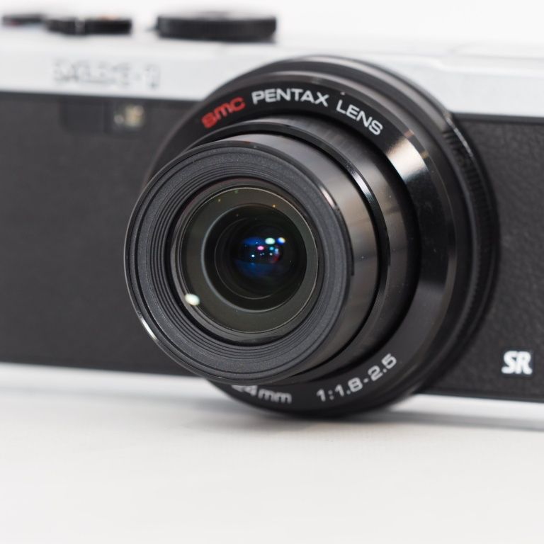 PENTAX MX-1 コンデジ 大口径レンズ F1.8 ペンタックス、明るい光学4倍