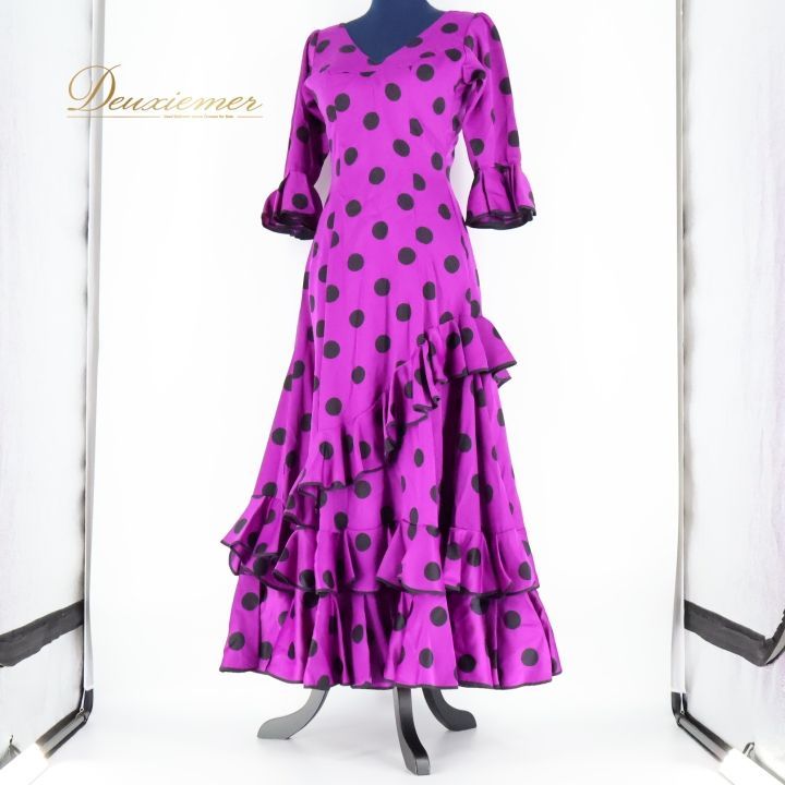 紫 水玉模様 フラメンコドレス フラメンコドレス 紫色 水玉模様 サイズ38。フラメンコドレスの