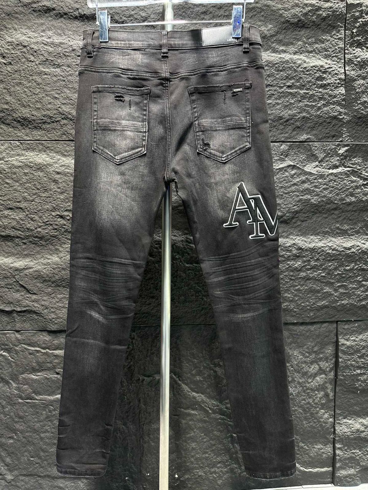 AMIRI アミリ スキニー ジーンズ フィット ストレート デニム