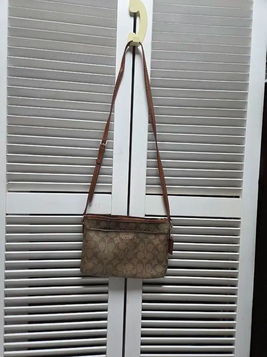 COACH(コーチ) クロスバッグ