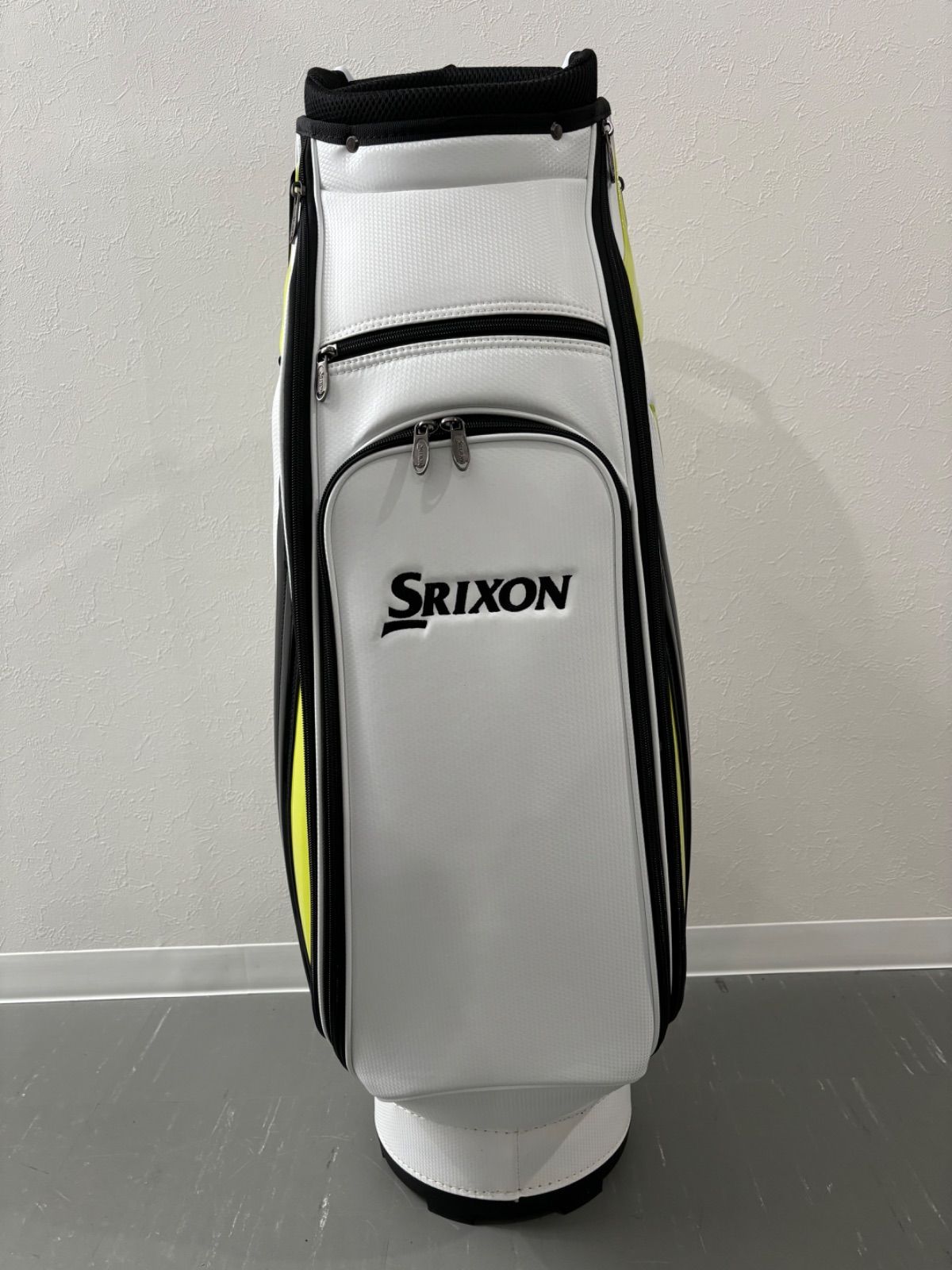 新品未使用品　Srixon GGC-S166 ゴルフバッグ 9.5型 ブラック Srixon GGC-S166 ゴルフバッグ 9.5型 SRIXON スリクソン キャディ