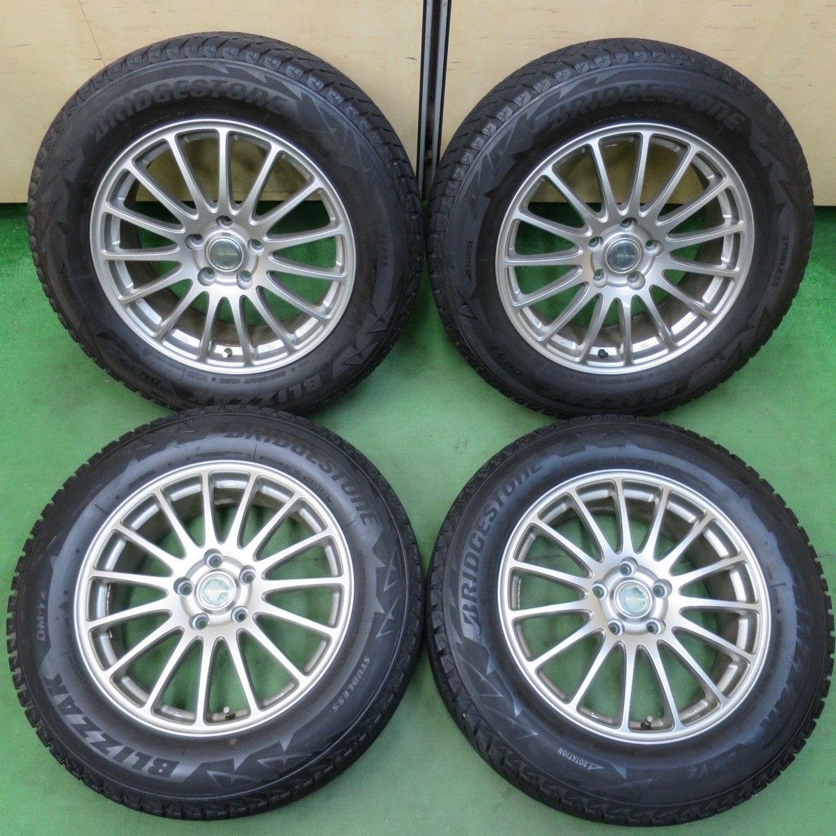 BSエコフォルム ブリザック DM-V2 225/65R17 ハリアー CX-5 キレイ☆スタッドレス 225/65R17 ブリヂストン ブリザック DM-V2