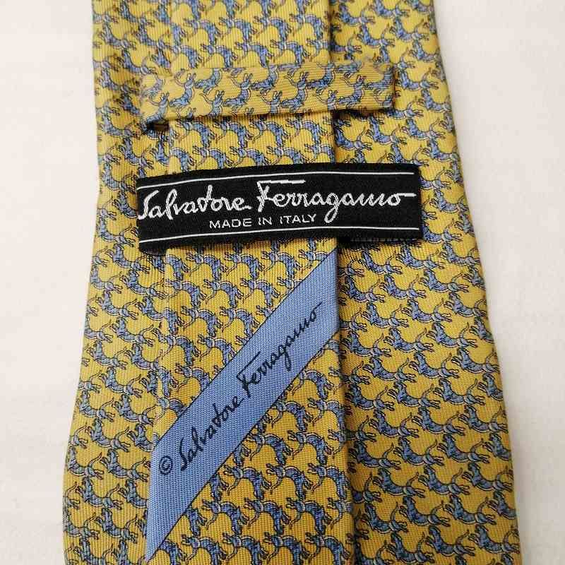 フェラガモ ネクタイ 犬 動物柄 ドッグモチーフ イエロー系 シルク100% FERRAGAMO 未使用 札幌市東区 新道東店 フェラガモ ネクタイ 犬 動物柄 ドッグモチーフ イエロー系 シルク100