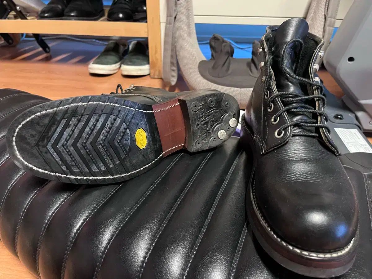 レッドウイング 7D(9070)