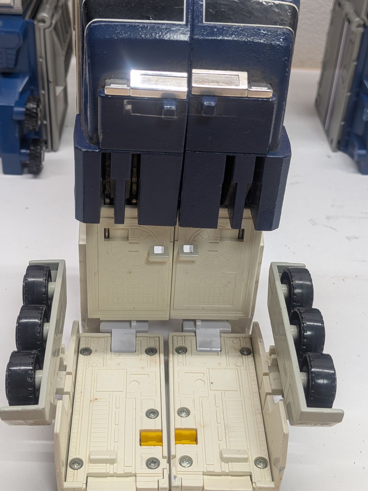 トランスフォーマー2体の一部