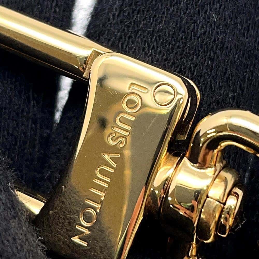 ルイヴィトン キーホルダー LV × TM キーホルダー・LV アイ ルイヴィトン キーホルダー LV × TM キーホルダー・LV アイ