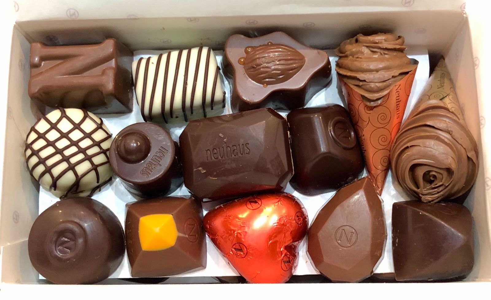 ノイハウス Neuhaus CLASSIC Pralines アソート 500g ノイハウス Neuhaus CLASSIC Pralines アソート 500g - メルカリ