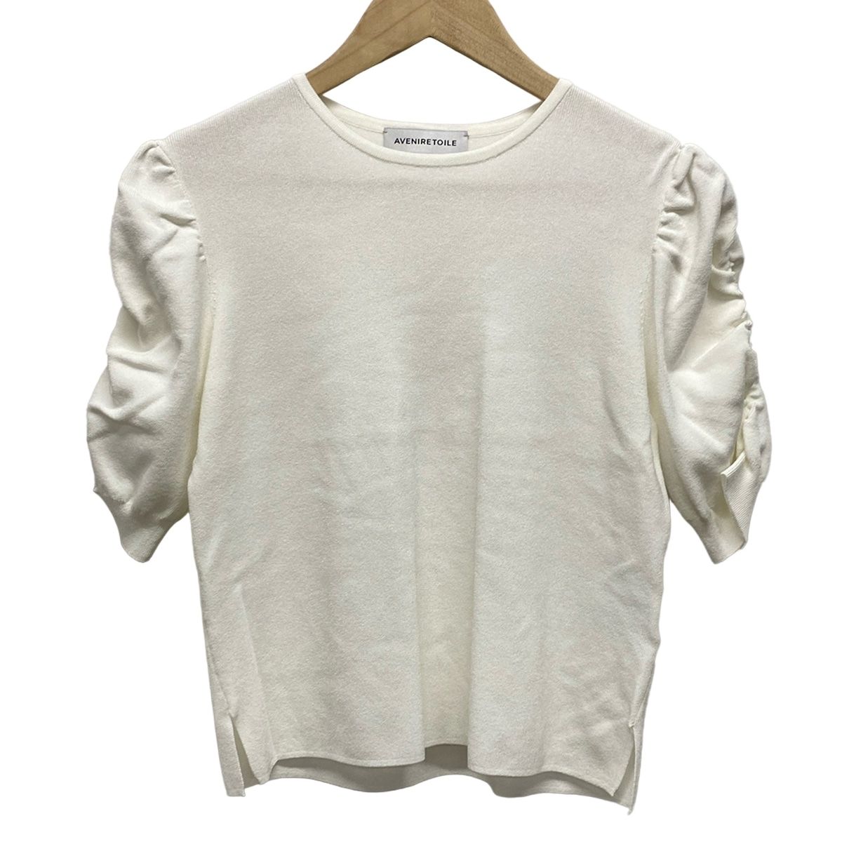 *新品未使用タグ付き*アベニールエトワール　半袖　カットソー(38サイズ) 新品未使用タグ付き*アベニールエトワール半袖カットソー(38サイズ)