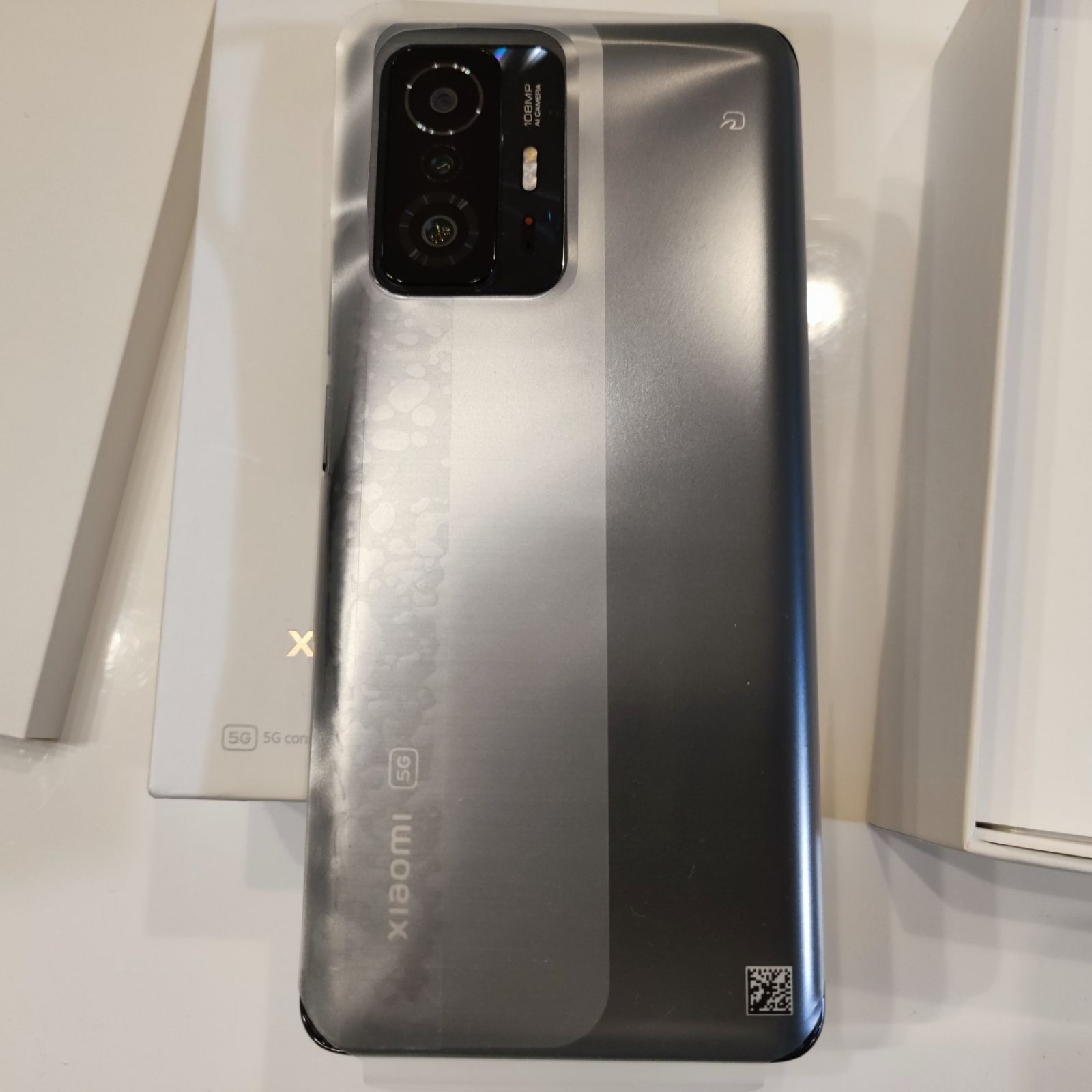 【ほぼ未使用】Xiaomi 11T Pro 128GB　ケース・フィルム付