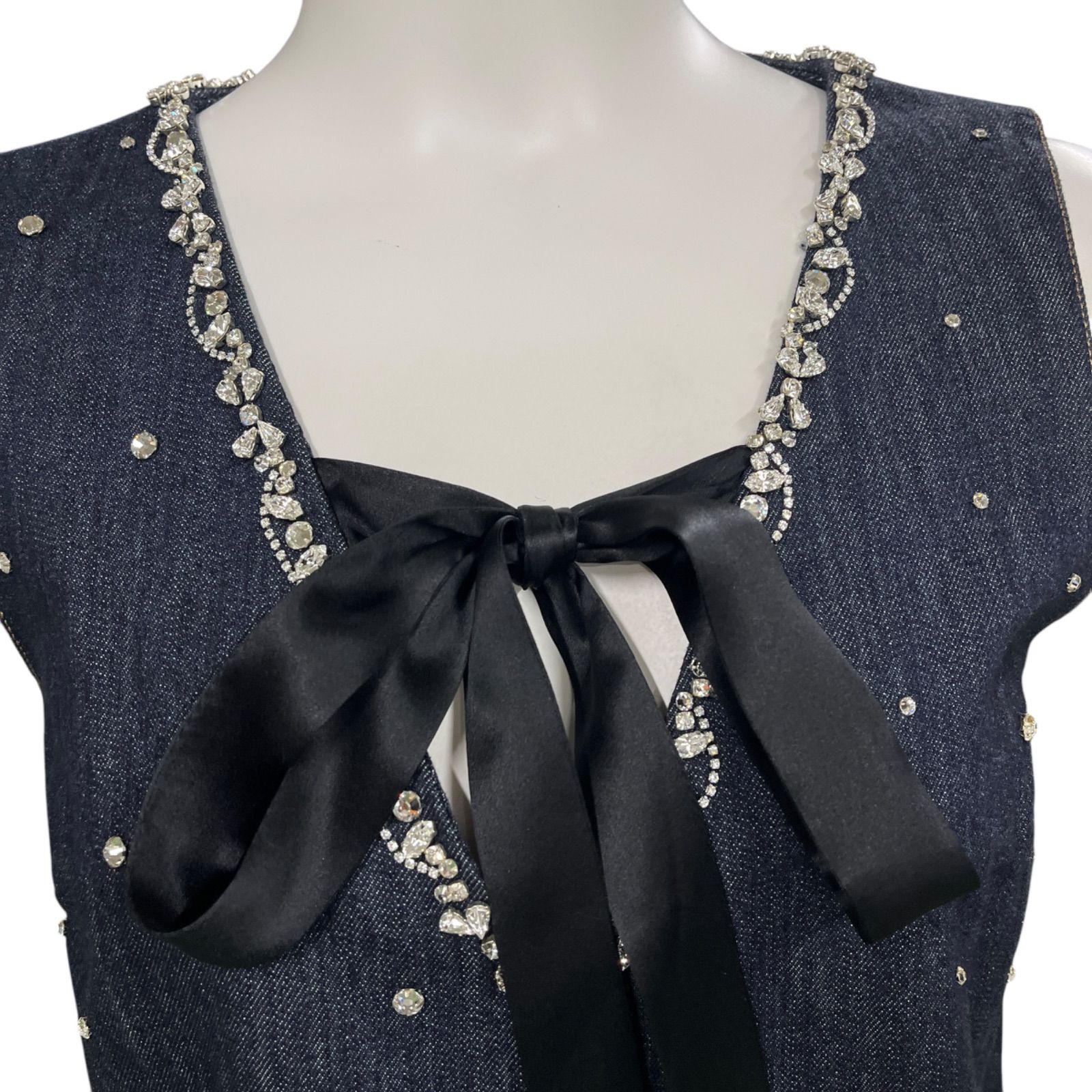 極美品 ミュウミュウ MIU MIU リボン、ビジューが可愛い デニム