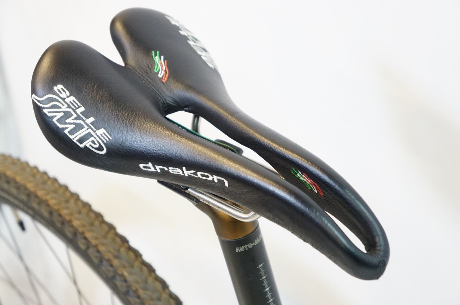 GIANT ジャイアント REVOLT ADVANCED 2 2021年モデル グラベルロード バイチャリ熊谷店 BRIGHTFACE_UK