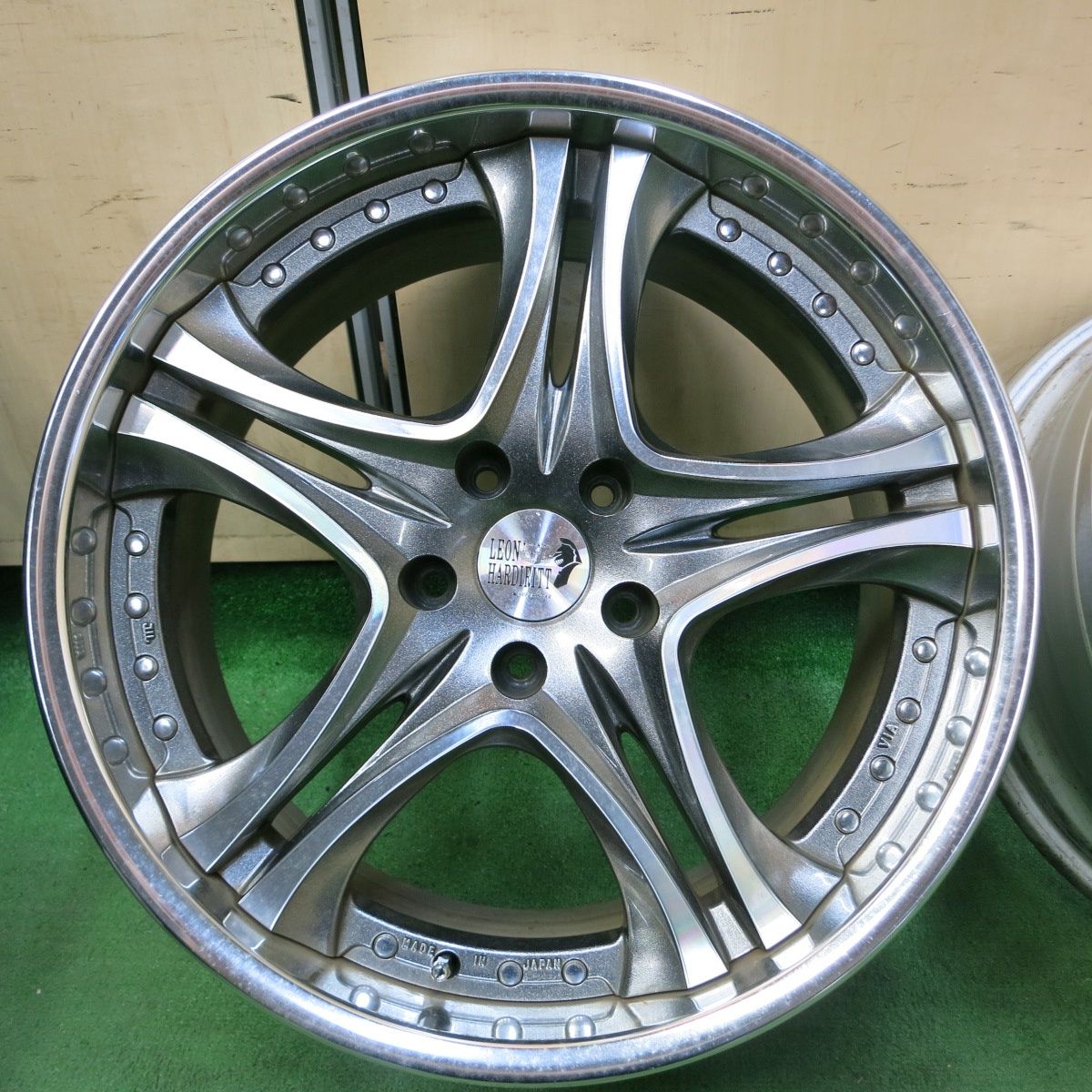 美品‼️3ピースホイール レオンハルトフリーデン19インチ8.5J 美品‼️3ピースホイール レオンハルトフリーデン19インチ8.5J