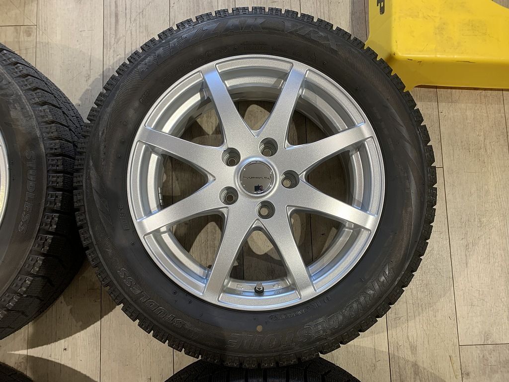 【2212019】スタッドレス LAPORTA01 16インチ 6.5J +38 PCD114.3 5H + BRIDGESTONE VRX 205/55R16 2019年 クラウン リーフ スカイライン 等