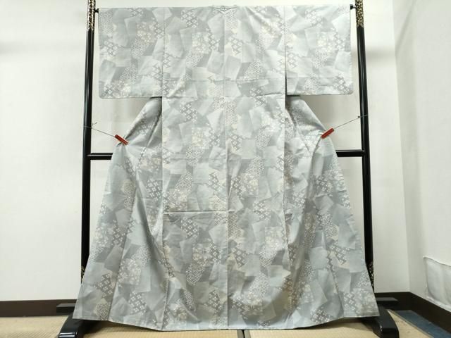 さいのめ 様 平和屋着物○都喜ヱ門 本場大島紬 白大島 色紙重ね吉祥花文 藤絹