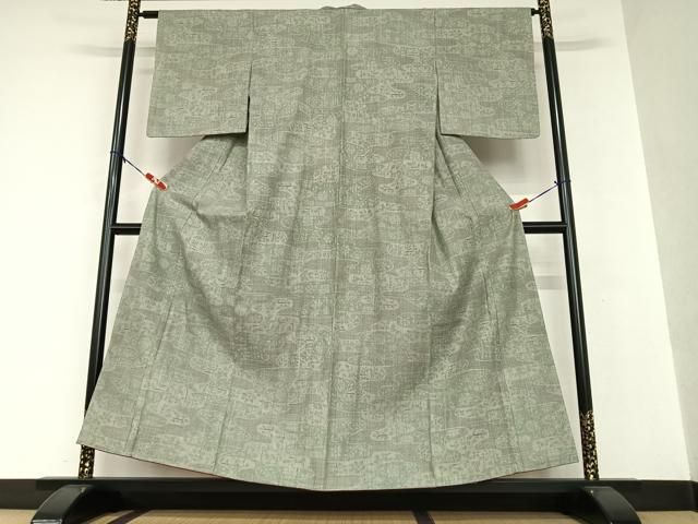 平和屋着物●本場結城紬　重要無形文化財　100亀甲　エ霞花文　正絹　逸品　AAAV7404zg 平和屋着物○本場結城紬 重要無形文化財 100亀甲 エ霞花文 正絹 逸品