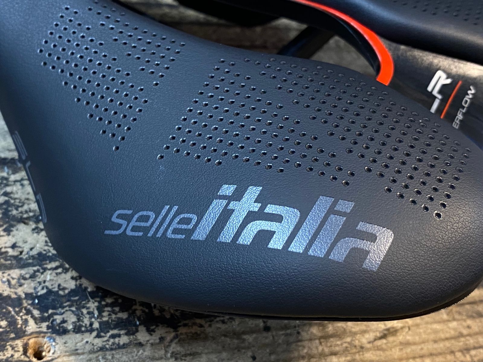 キットカルボニオ スーパーフロー